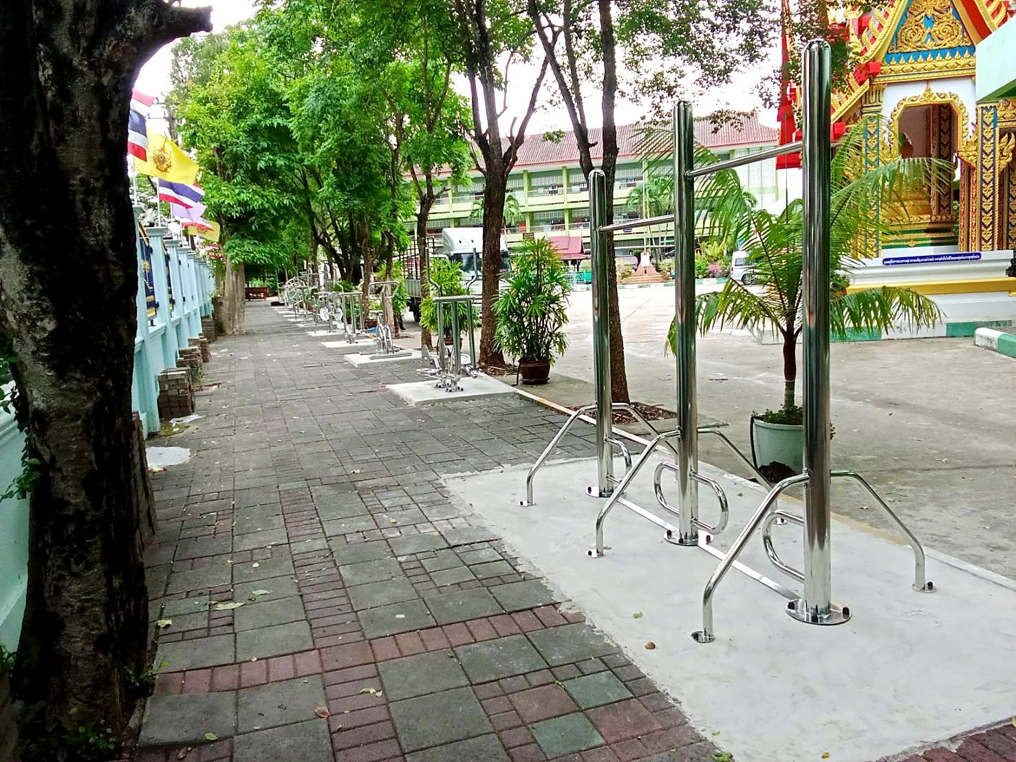 ผลงานติดตั้งเครื่องออกกำลังกายกลางแจ้ง โรงเรียนพลงช้างเผือก จ.ระยอง